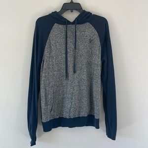 American eagle light weight hoodie size large. Smoke free house.